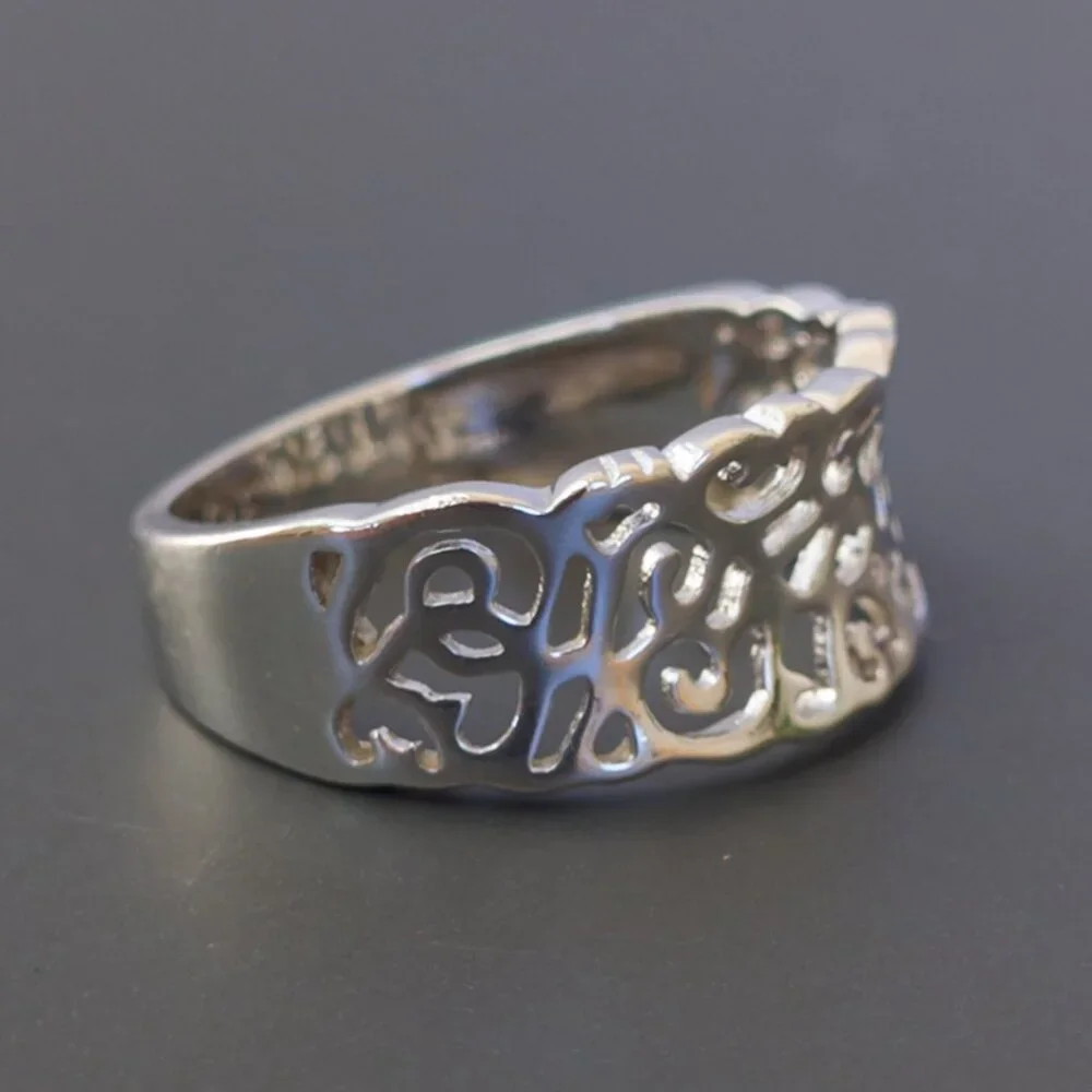 Sterling Openwork Scroll Band — Size 8